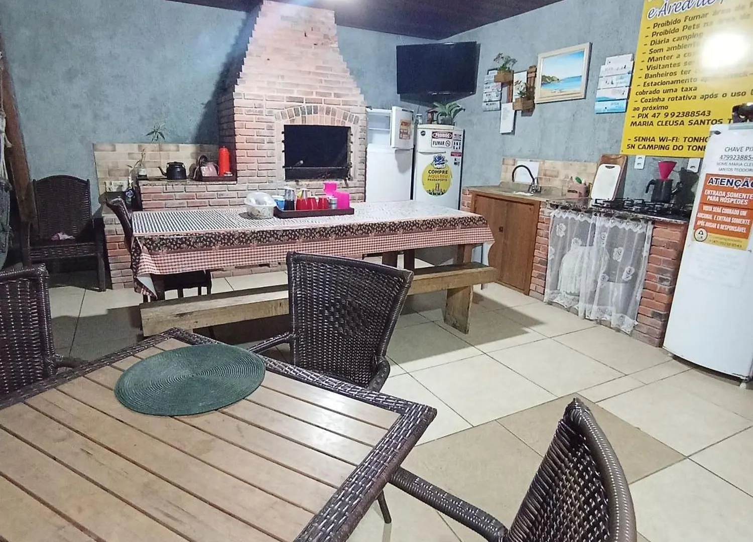 Cabana Com Ar Condicionado E Area De Cozinha E Banheiro Compartilhado A 10 Minutos Do Parque Beto Carrero Penha  Penha (Santa Catarina)